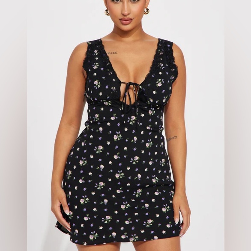 Fashion Nova Floral Black Mini Dress Size 3X